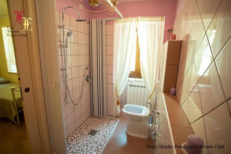 Bed and Breakfast Casa Vacanze - Franco Ed Enza à San Gregorio Magno Extérieur photo